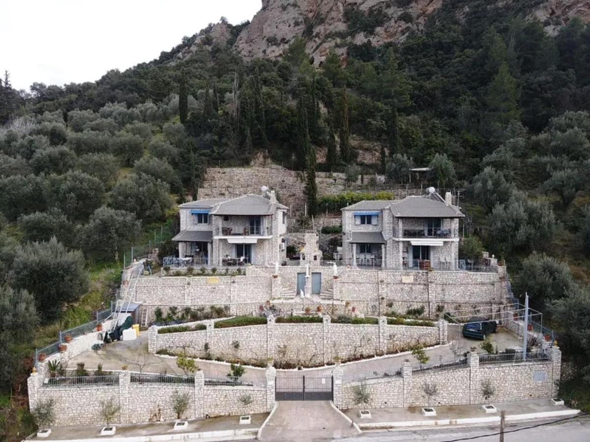 Stone Maisonettes Aigio Bagian luar foto